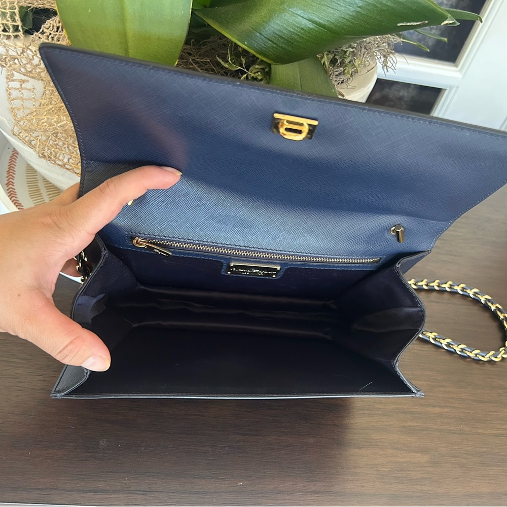 SALVATORE FERRAGAMO GINNY CROSS BODY LARGE DARK BLUE - Picture 13 of 13